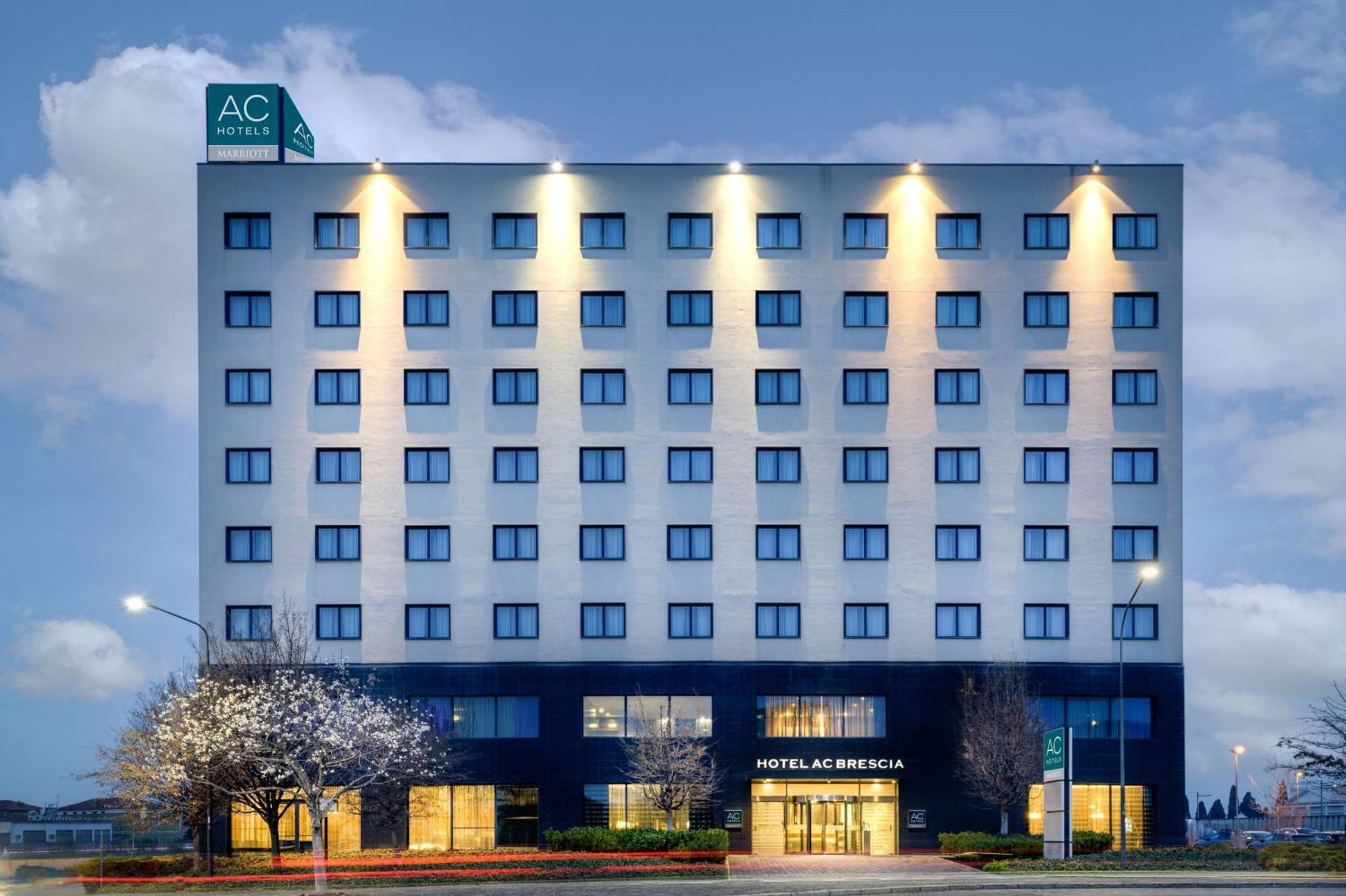 Ac Hotel Brescia By Marriott Ngoại thất bức ảnh