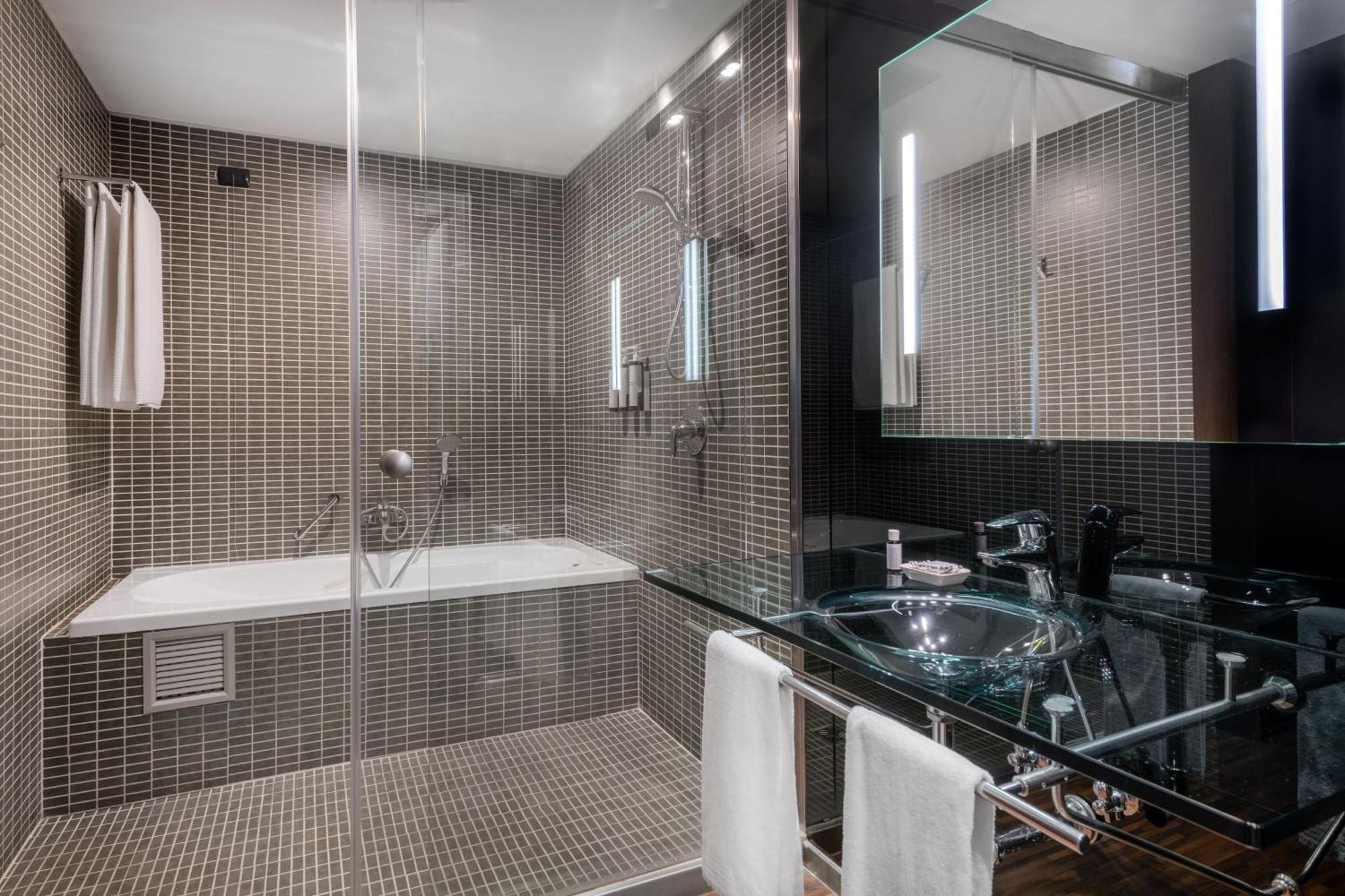 Ac Hotel Brescia By Marriott Ngoại thất bức ảnh