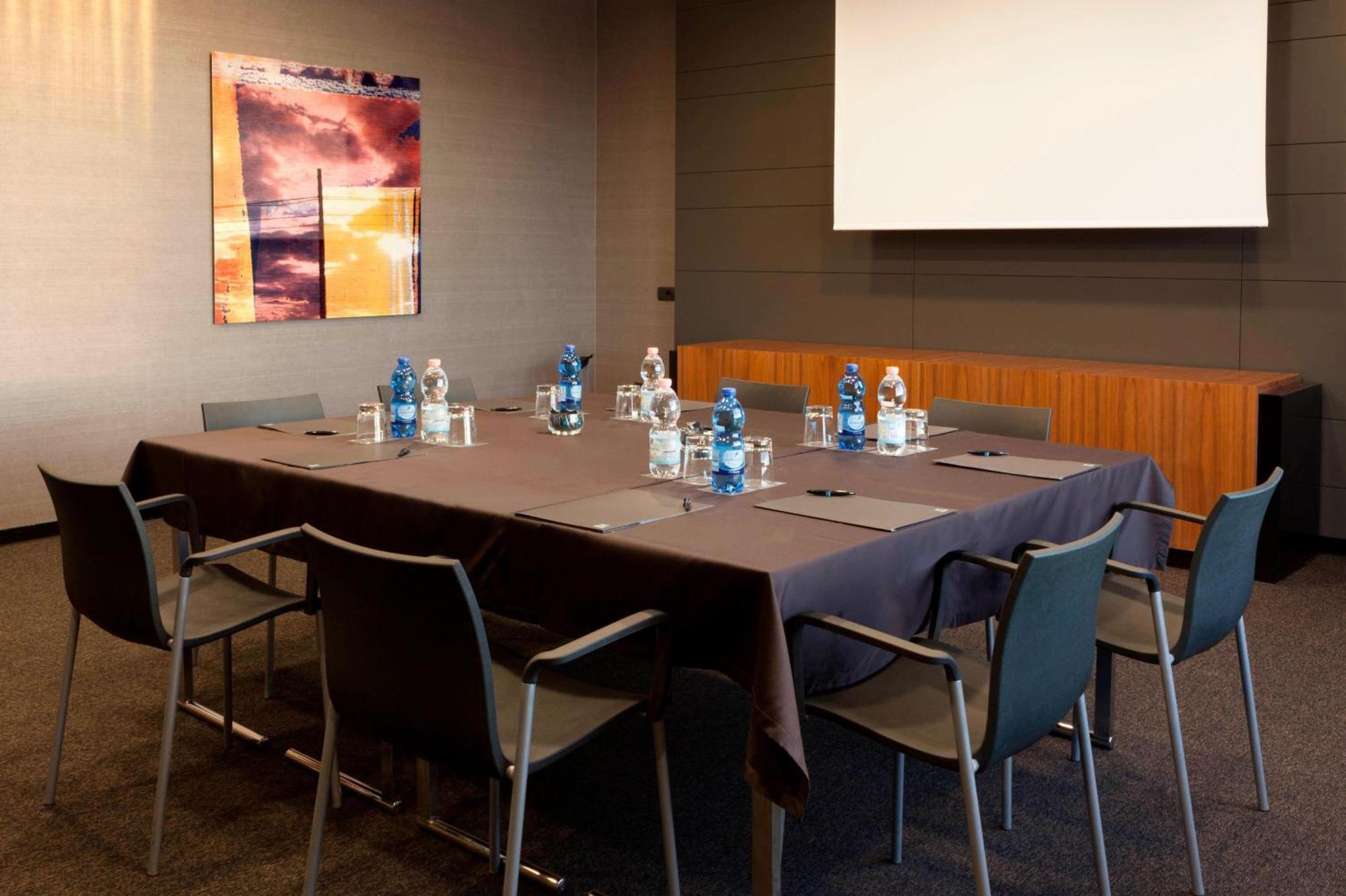 Ac Hotel Brescia By Marriott Ngoại thất bức ảnh